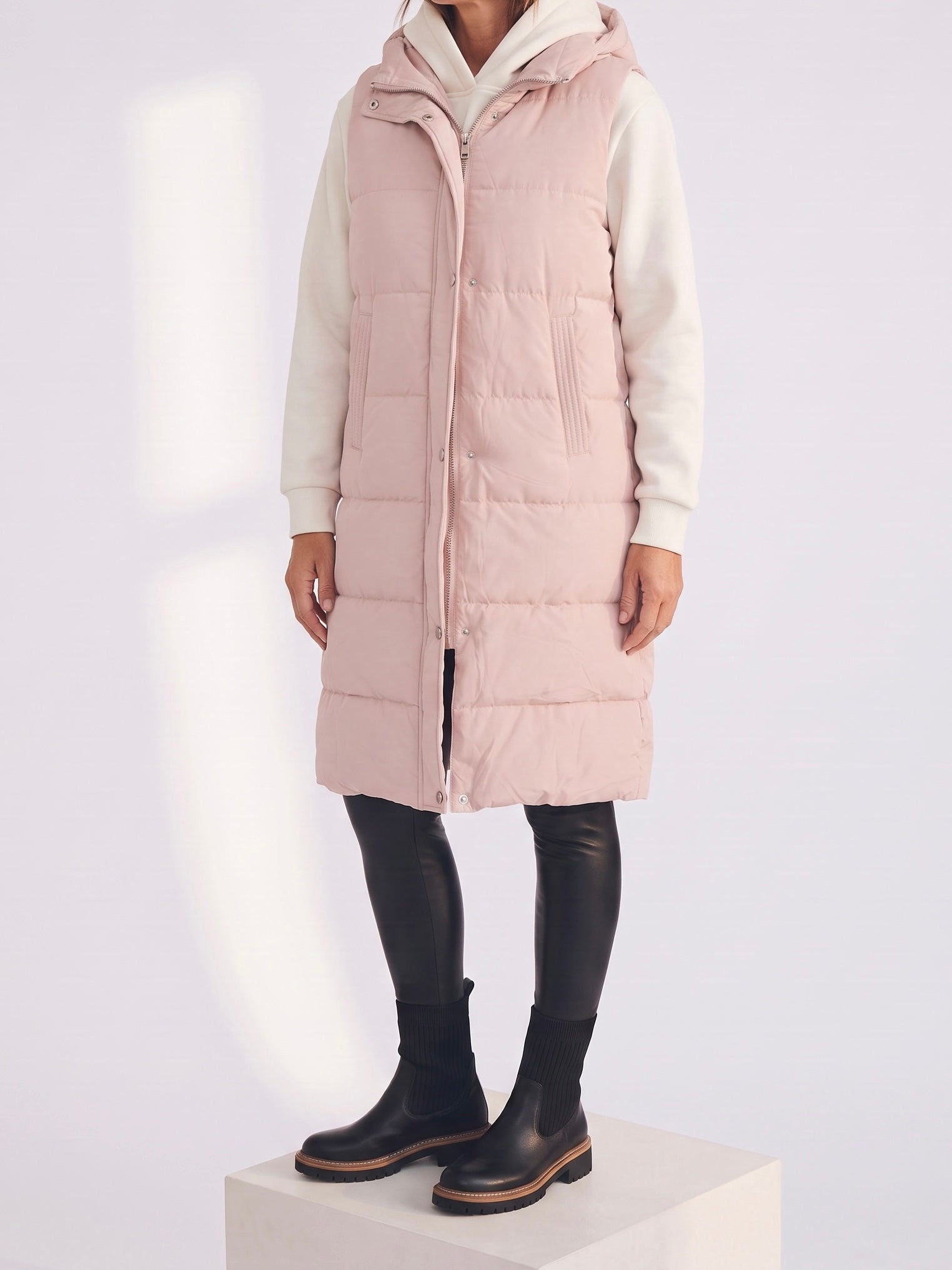 Ärmelloser mollig warmer Mantel in rosa