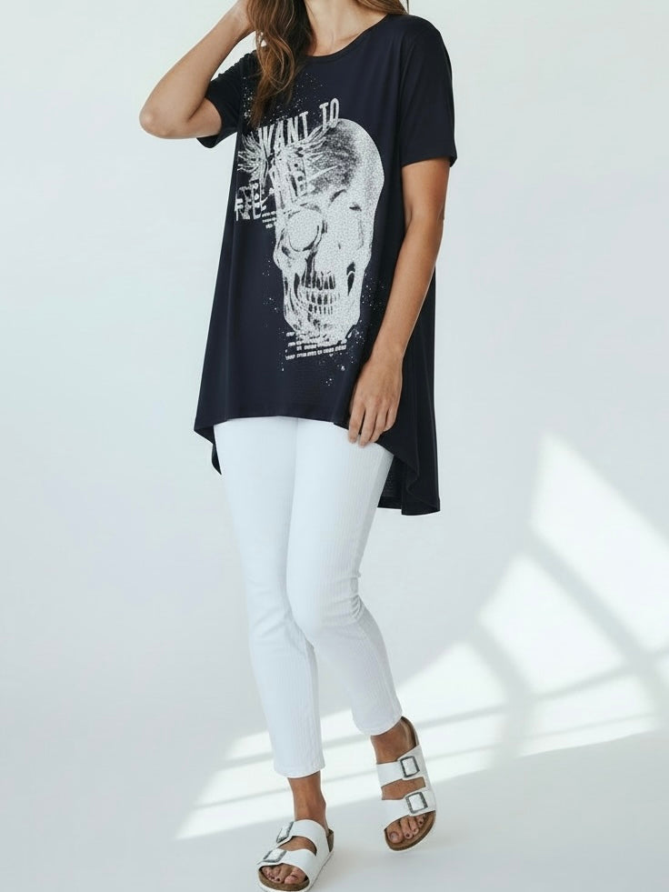 Hochwertiges, extravagantes Shirt „Totenkopf“ „EU-Queen“ in schwarz - weiß