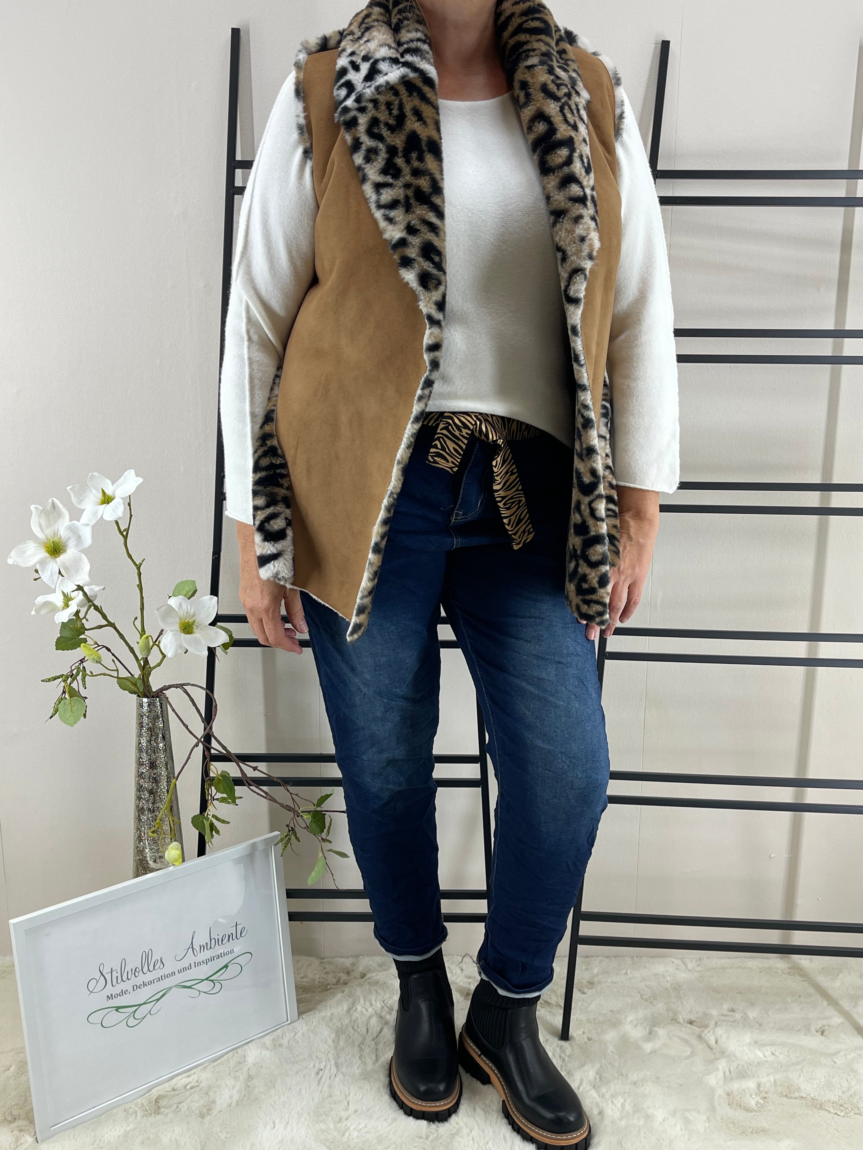 !!!!KEINE RETOURE MÖGLICH!!!! Jacke „Kunstfell - Wildlederoptik“ Einheitsgrösse Gr. 36 - 40