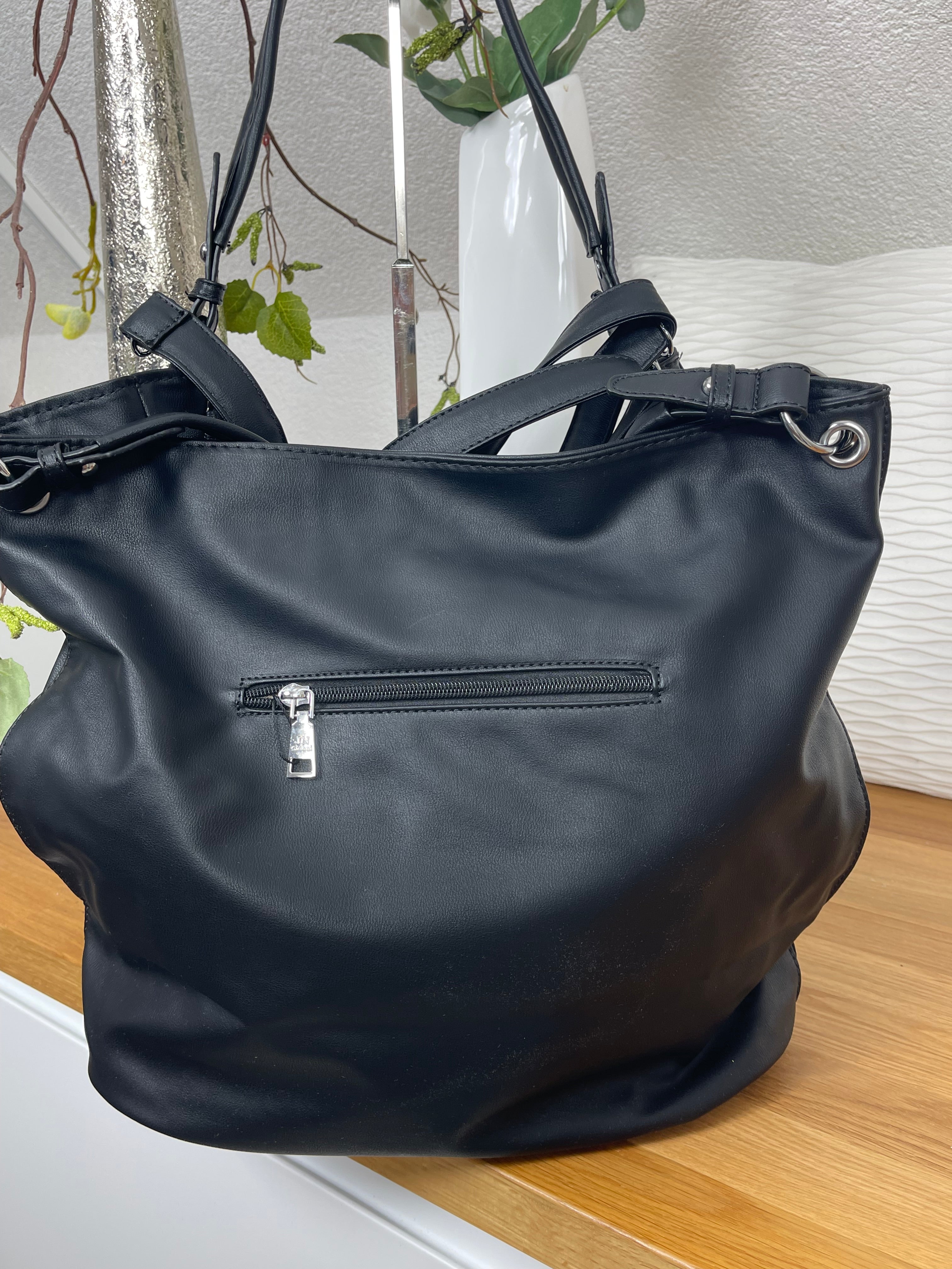 Hochwertige Tasche „Skull“ in schwarz