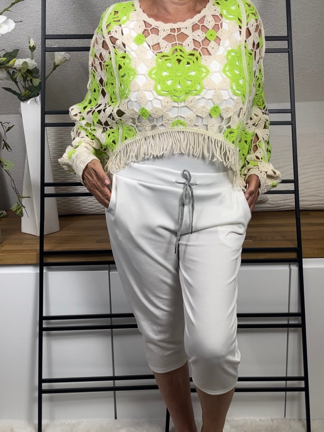 !!!!KEINE RETOURE MÖGLICH!!!! Damen Poncho - Pullover „Romantik“ Einheitsgrösse Gr. 36 - 40 in 4 Farben