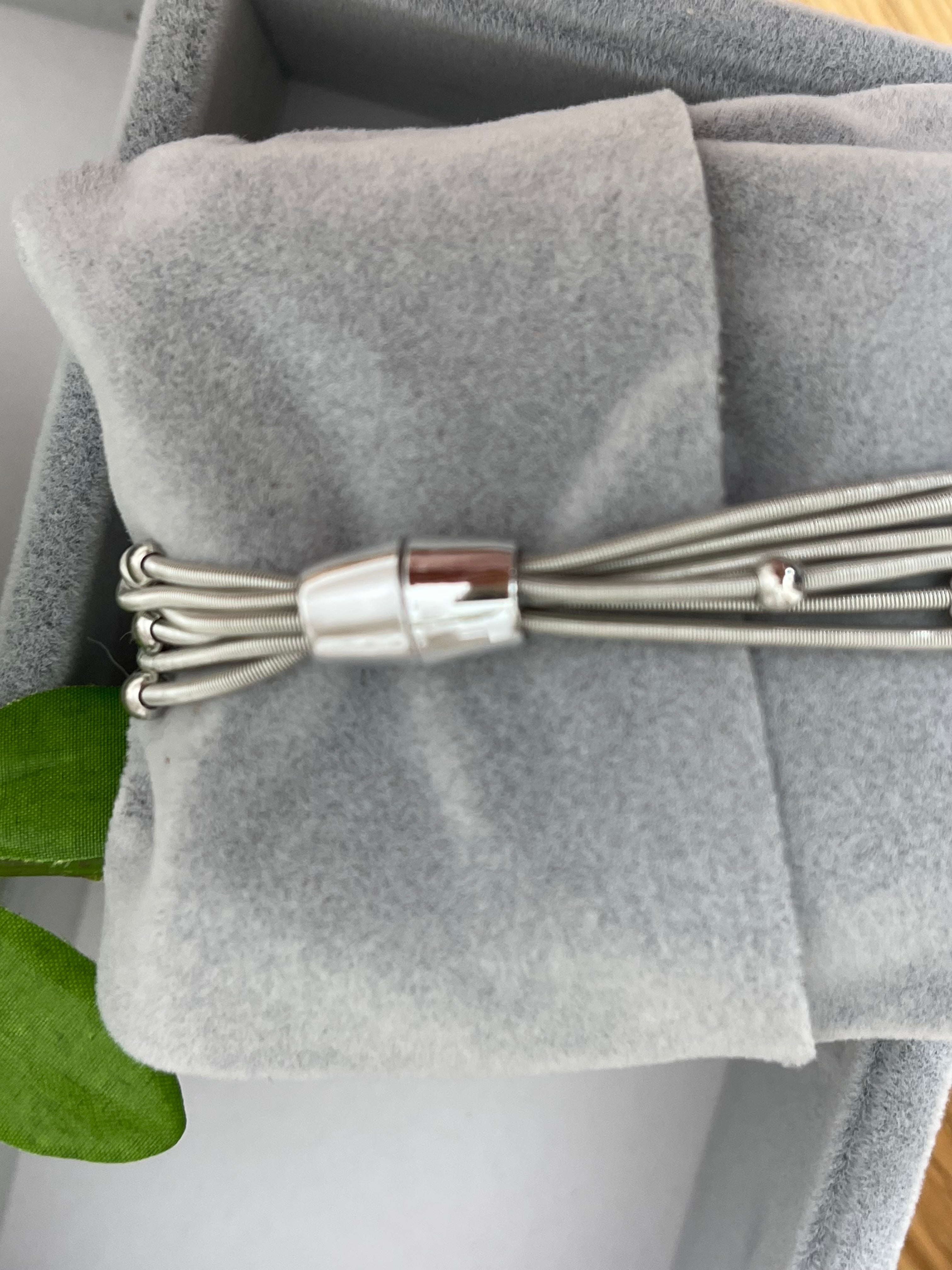 Elegantes Damen - Armband mit Magnetverschluss Edelstahl in 3 Farben