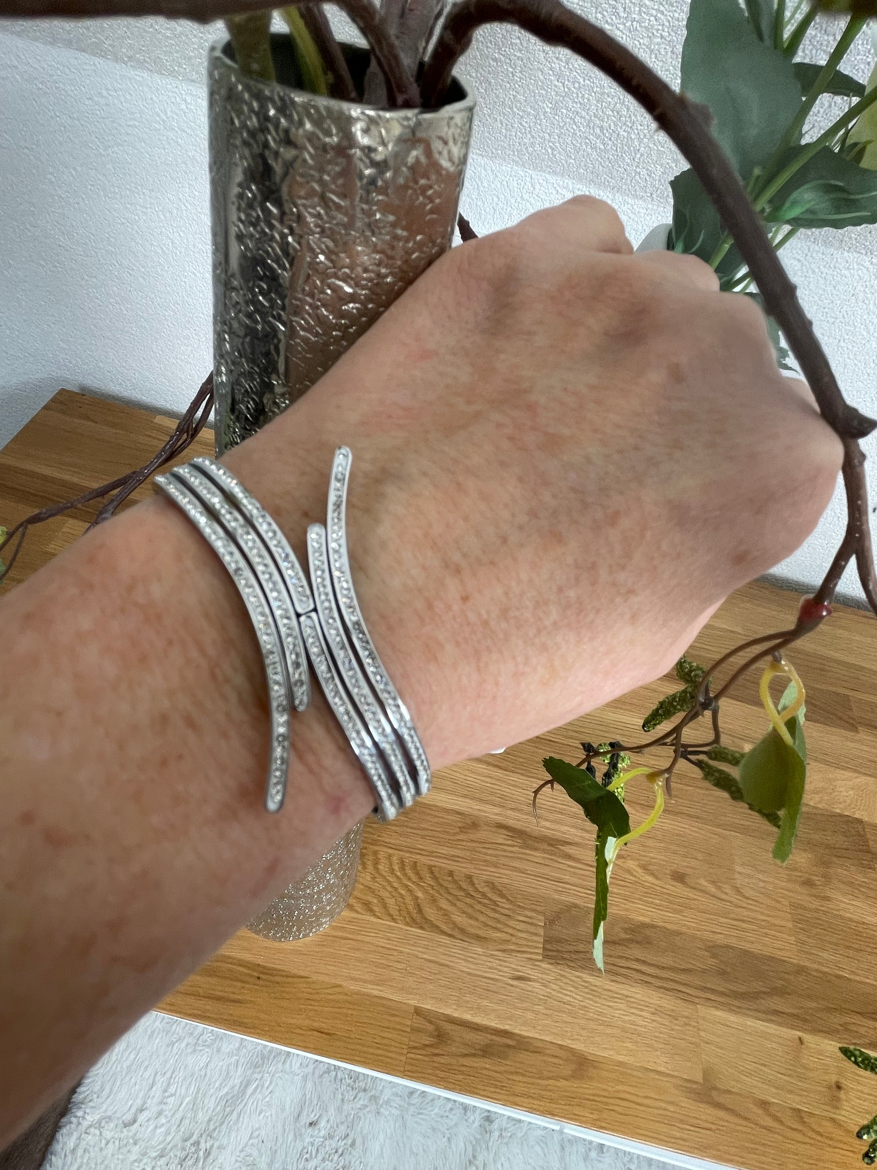 Damen - Armreif mit Magnetverschluss, verschiedene Motive