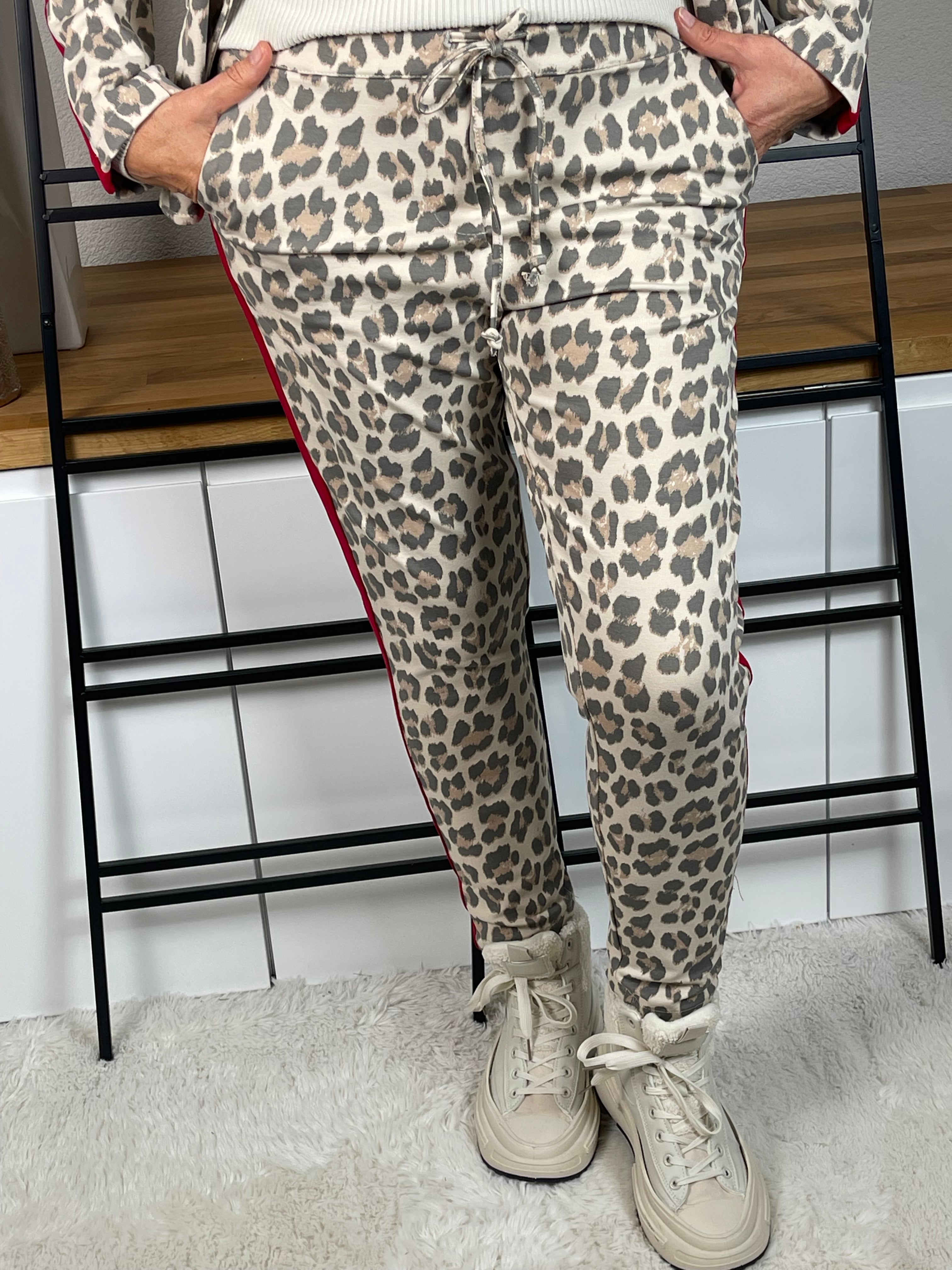 !!!!KEINE RETOURE MÖGLICH!!!! Jogpant „Animal“ Gr. 36 - 42