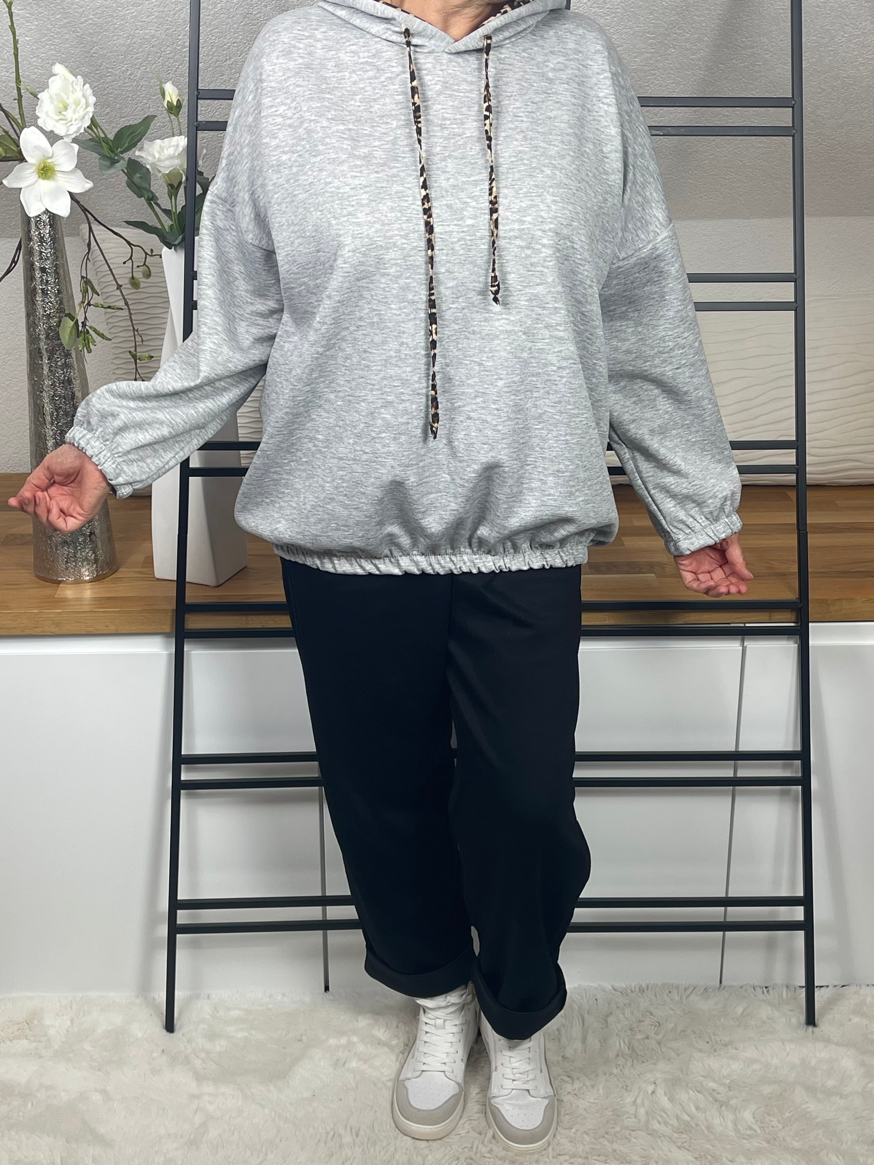 !!!!KEINE RETOURE MÖGLICH !!!!Damen - Hoodie mit stylischem Animal Print Einheitsgrösse Gr. 38 - 44 in 2 Farben