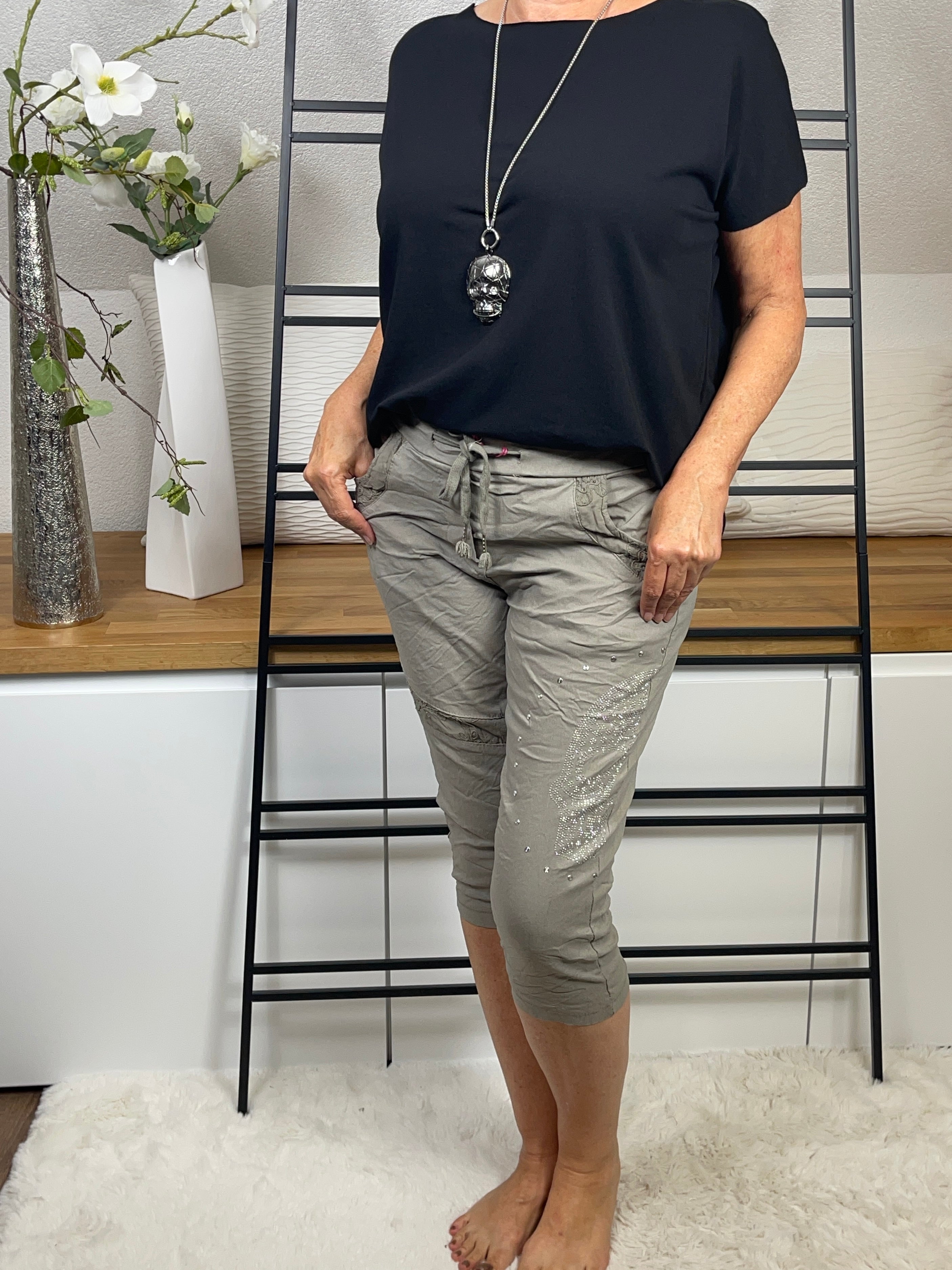 Damen  3/4 Jogpant „Skull“ Einheitsgrösse Gr. 36 - 42 in 2 Farben