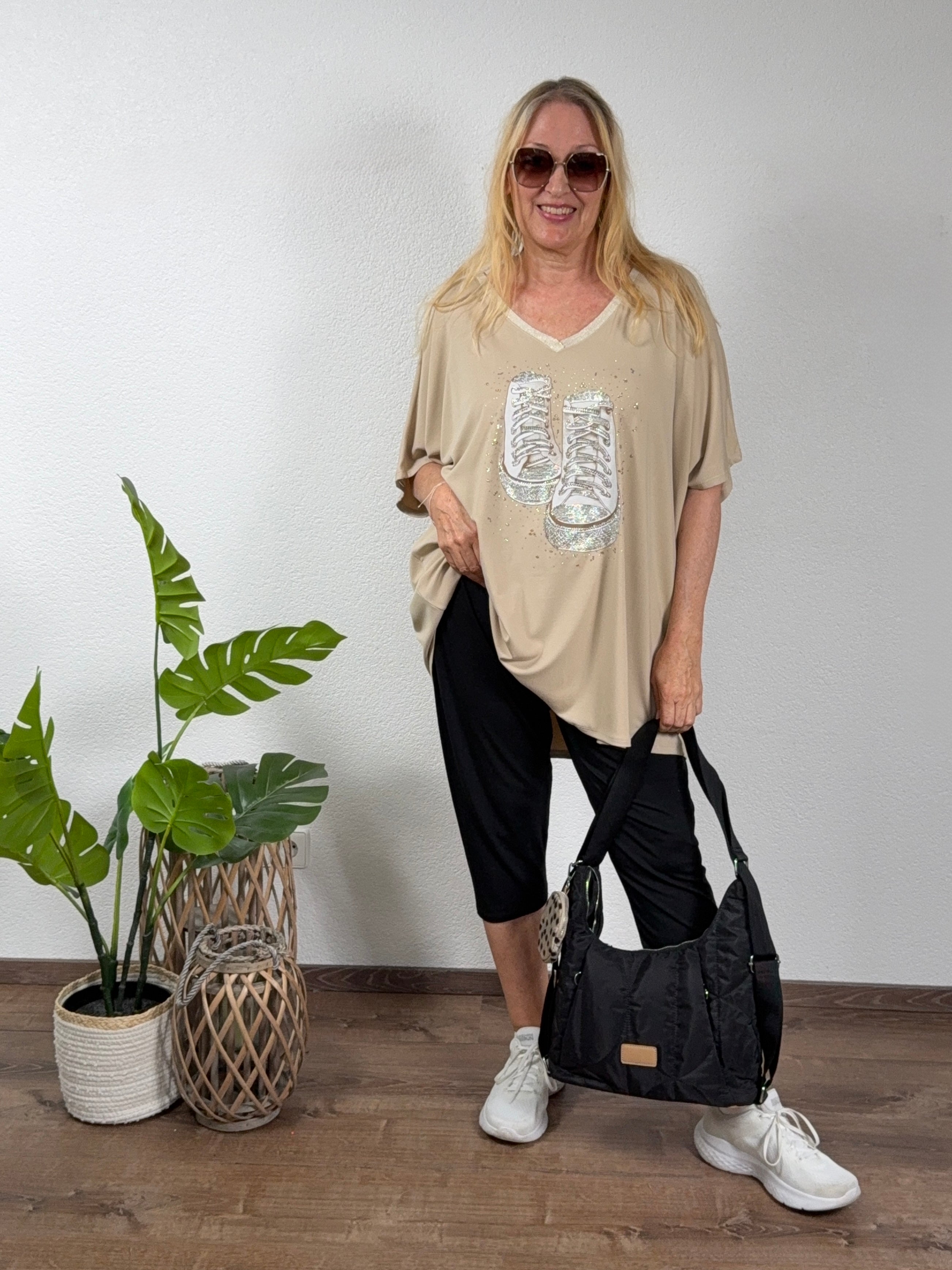 Hochwertiges T - Shirt „Sneaker“ mit Glitzer und Pailletten Einheitsgrösse Gr. 44 - 50 in 3 Farben