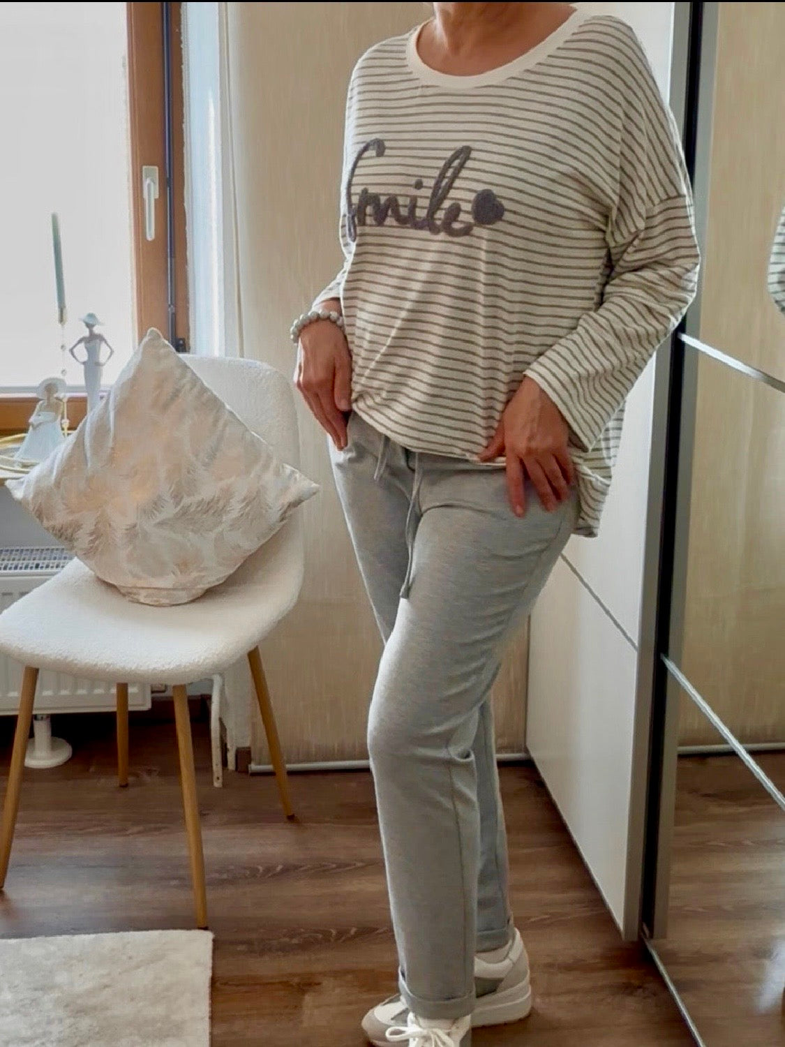 Feinstrick Pullover „Smile“ von „Esvivid“ Einheitsgrösse Gr. 38 - 42 in weiß - hellgrau
