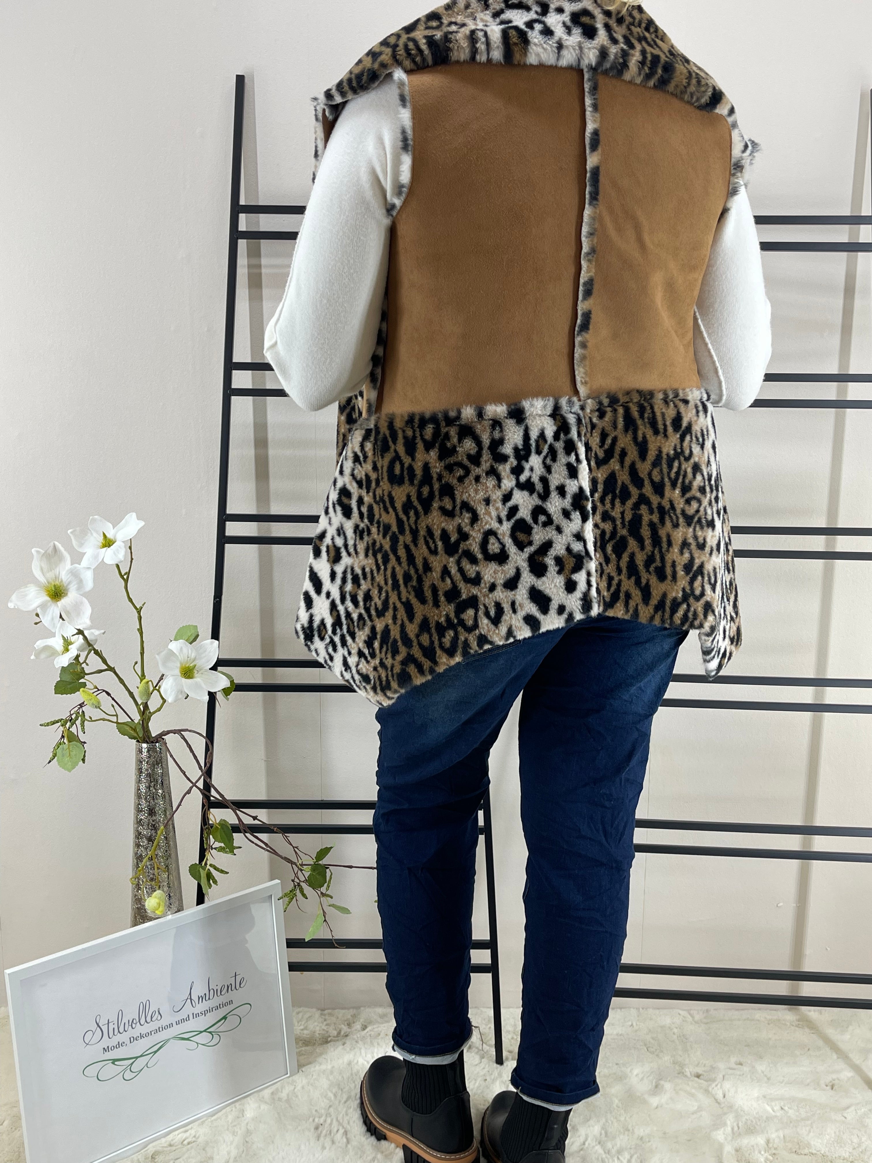 !!!!KEINE RETOURE MÖGLICH!!!! Jacke „Kunstfell - Wildlederoptik“ Einheitsgrösse Gr. 36 - 40