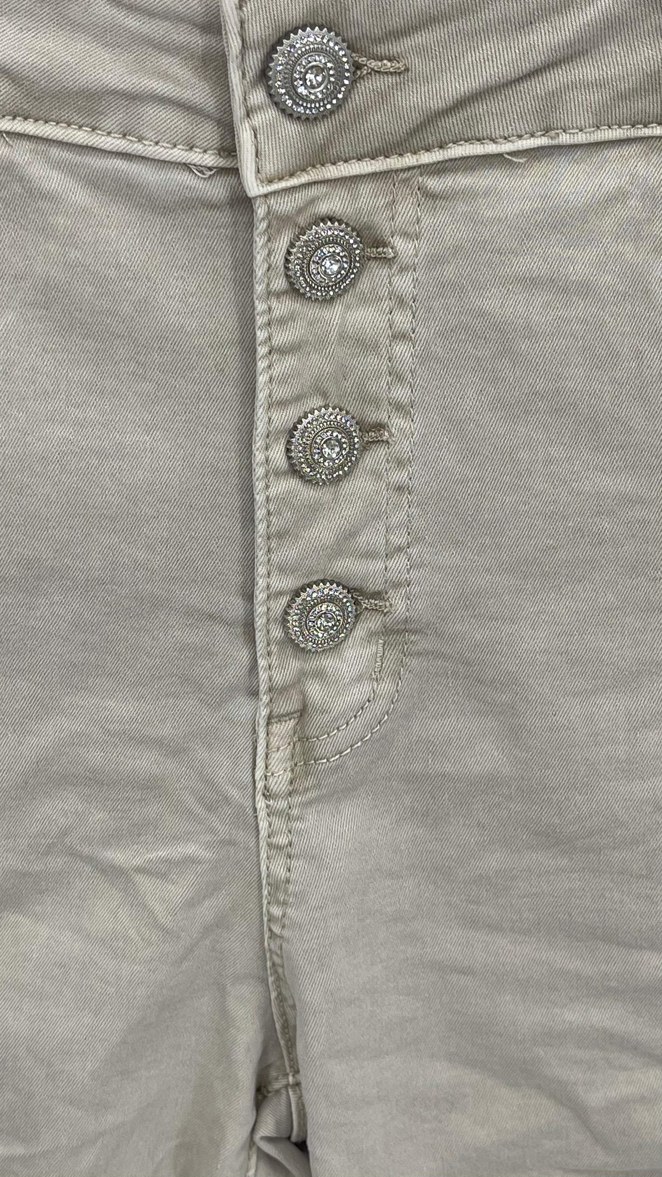 !!!!KEINE RETOURE MÖGLICH!!!! 
Jeans - Short Gr. 34 - 42