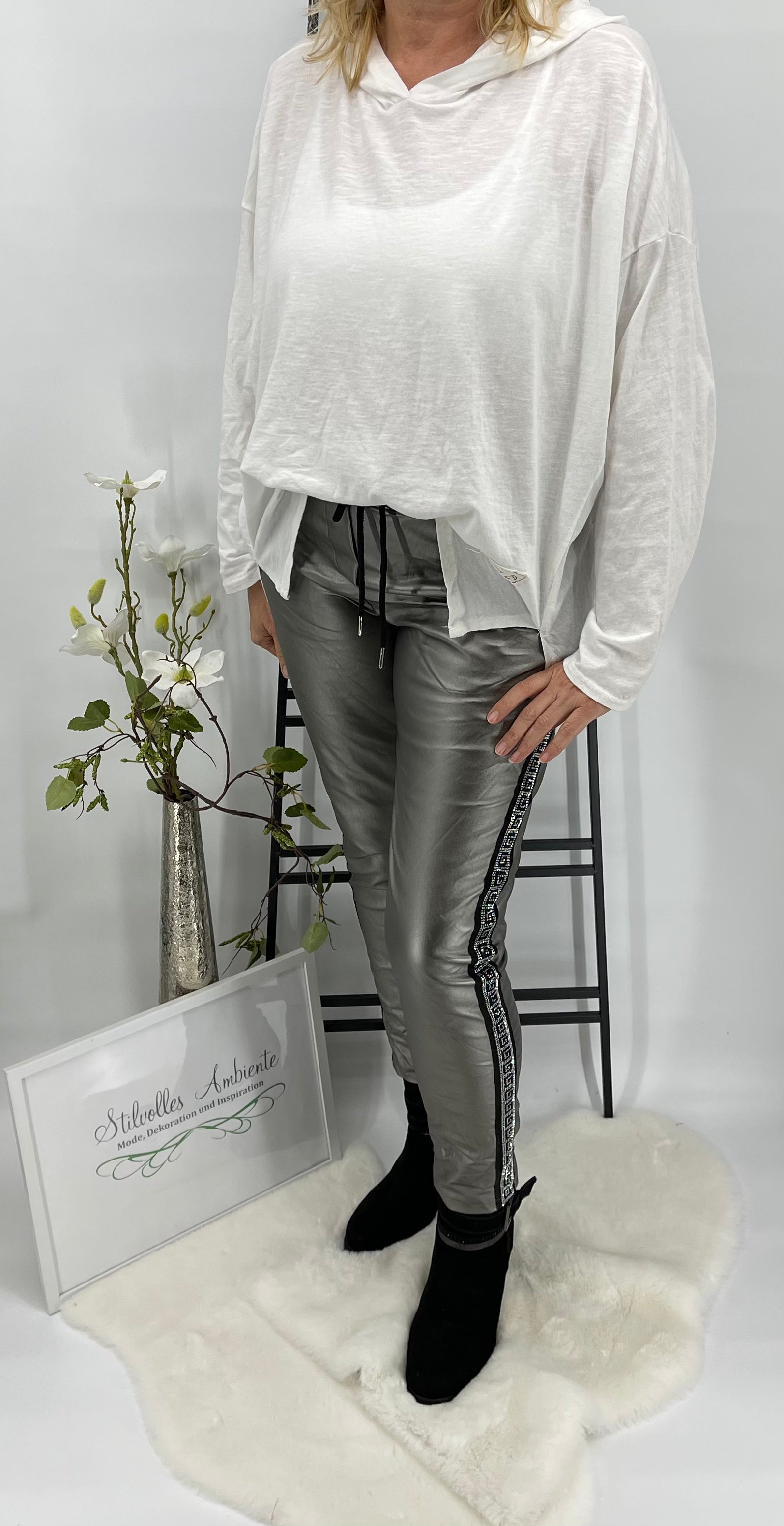 !!!!KEINE RETOURE MÖGLICH!!!! 
Jogpant „Lederimitat“ Einheitsgrösse Gr. 38 - 42 in 5 Farben