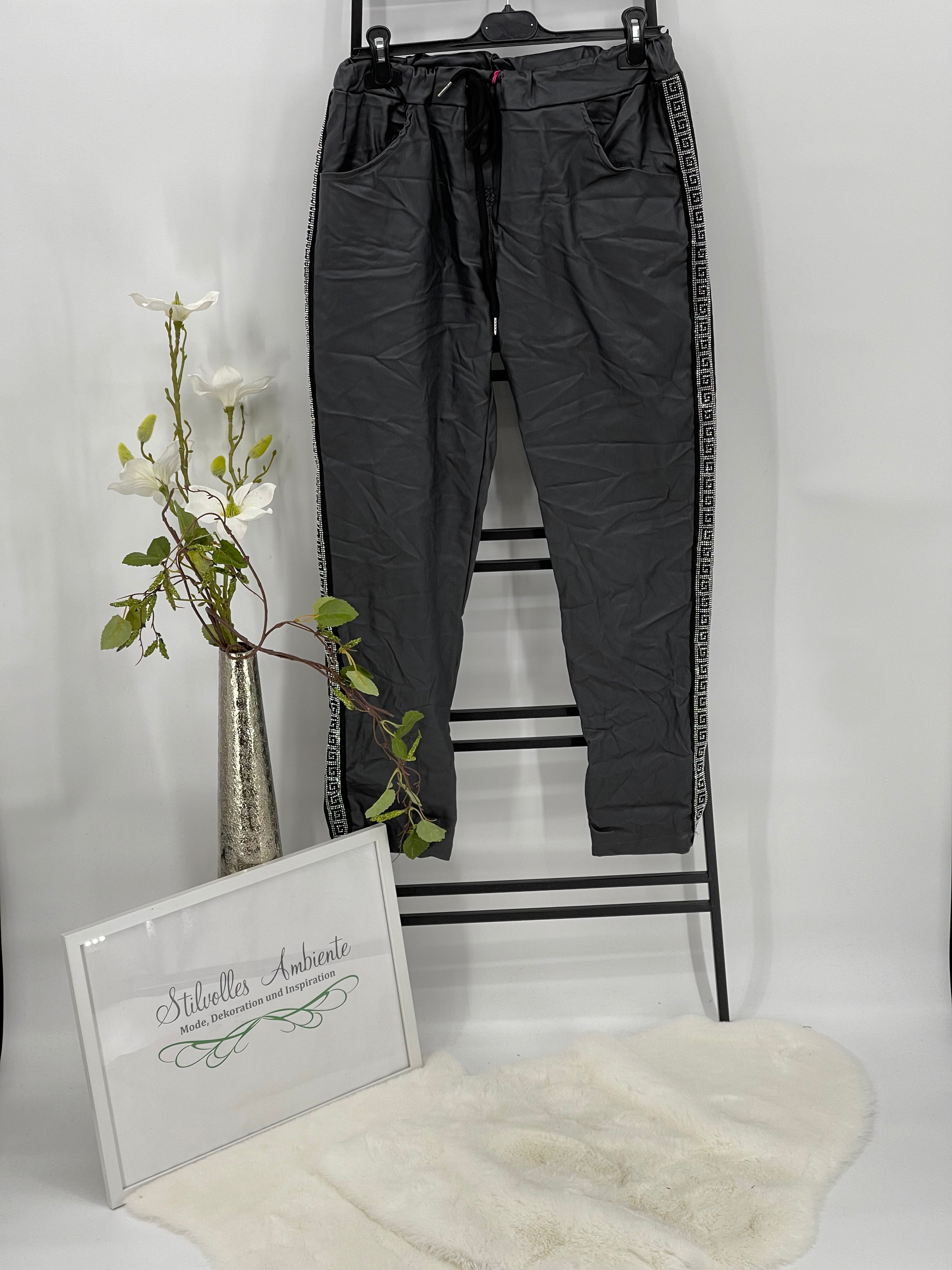 !!!!KEINE RETOURE MÖGLICH!!!! 
Jogpant „Lederimitat“ Einheitsgrösse Gr. 38 - 42 in 5 Farben