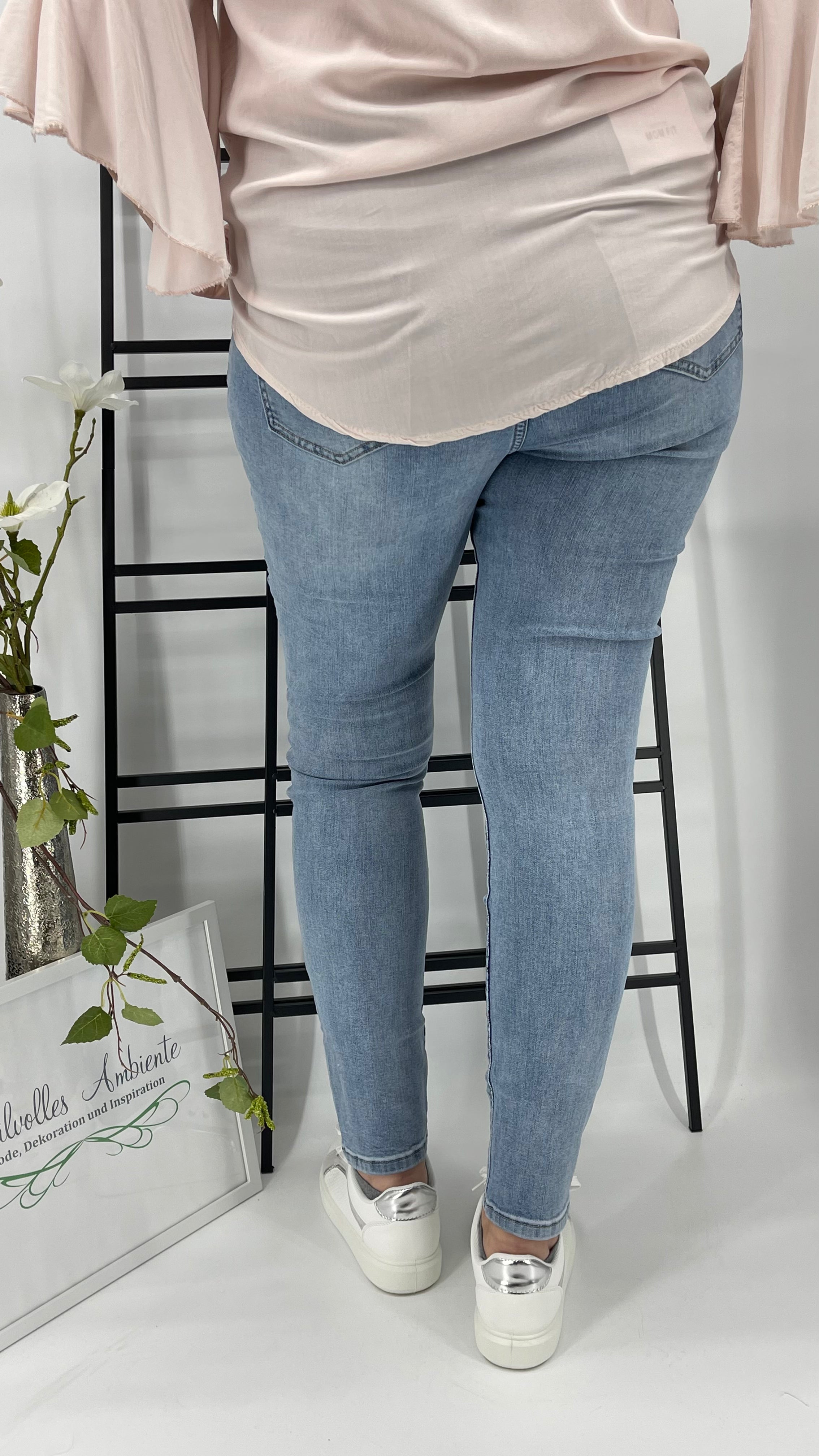 !!!!KEINE RETOURE MÖGLICH!!!! 
Jeans Gr. 40 - 48