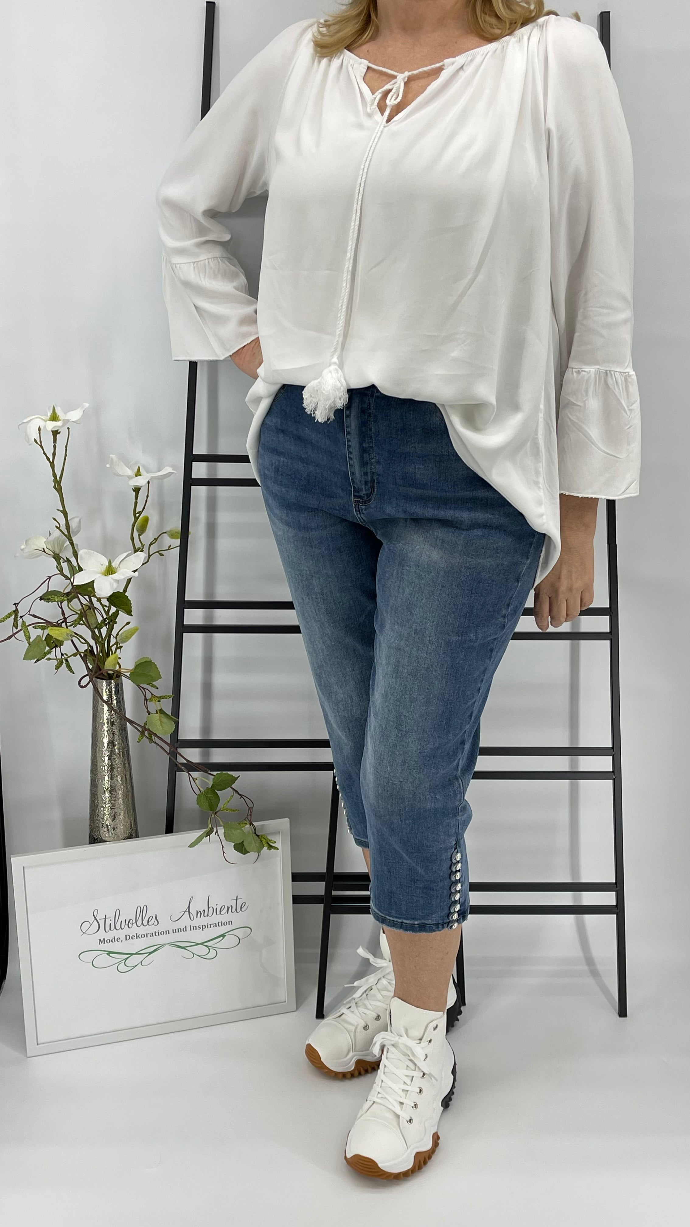 !!!!KEINE RETOURE MÖGLICH!!!! 
3/4 Jeans mit Perlen Gr. 38 - 48