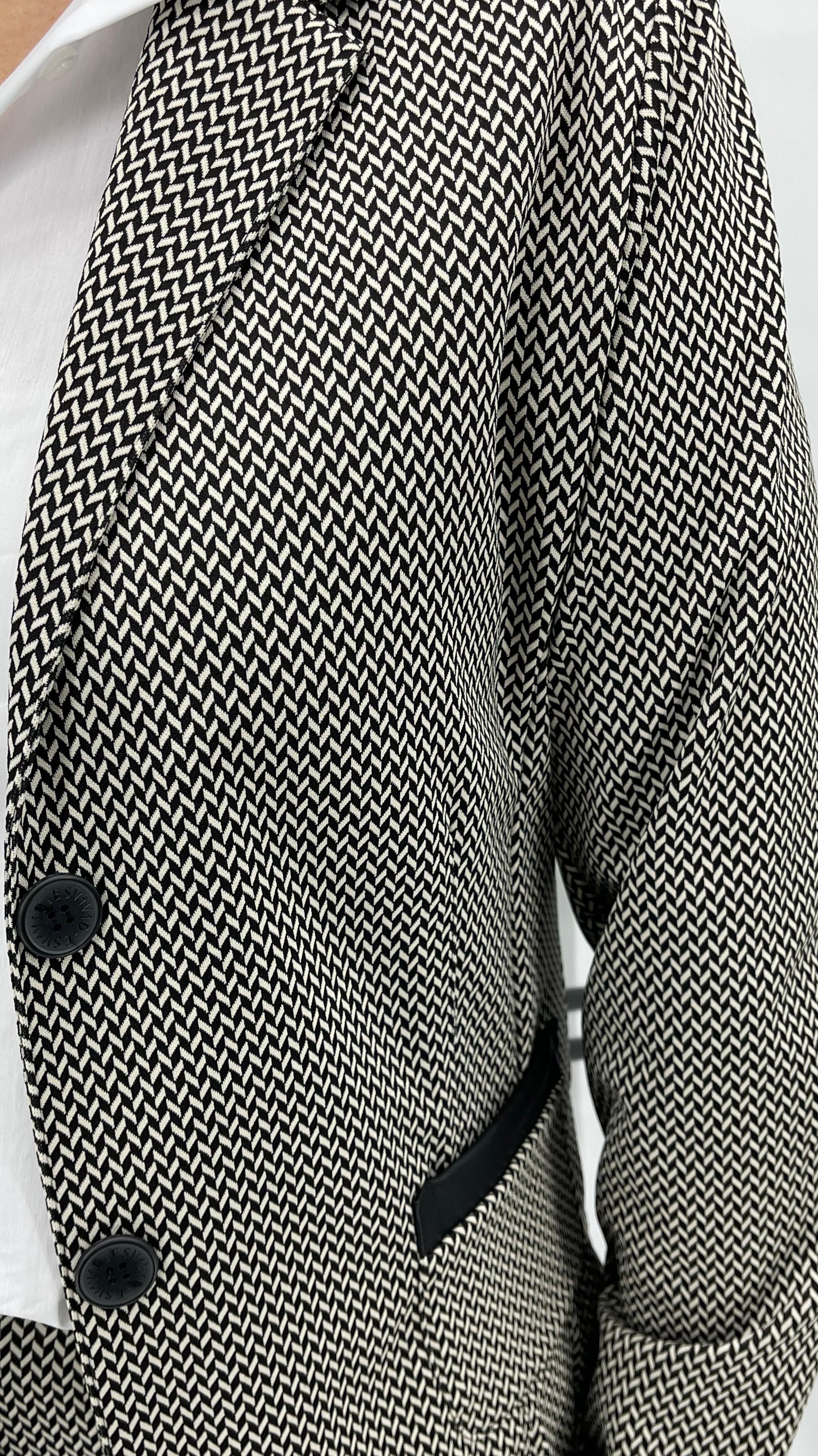 !!!!KEINE RETOURE MÖGLICH!!!! Blazer ohne Kapuze von „Esvivid“ Gr. 34 - 44