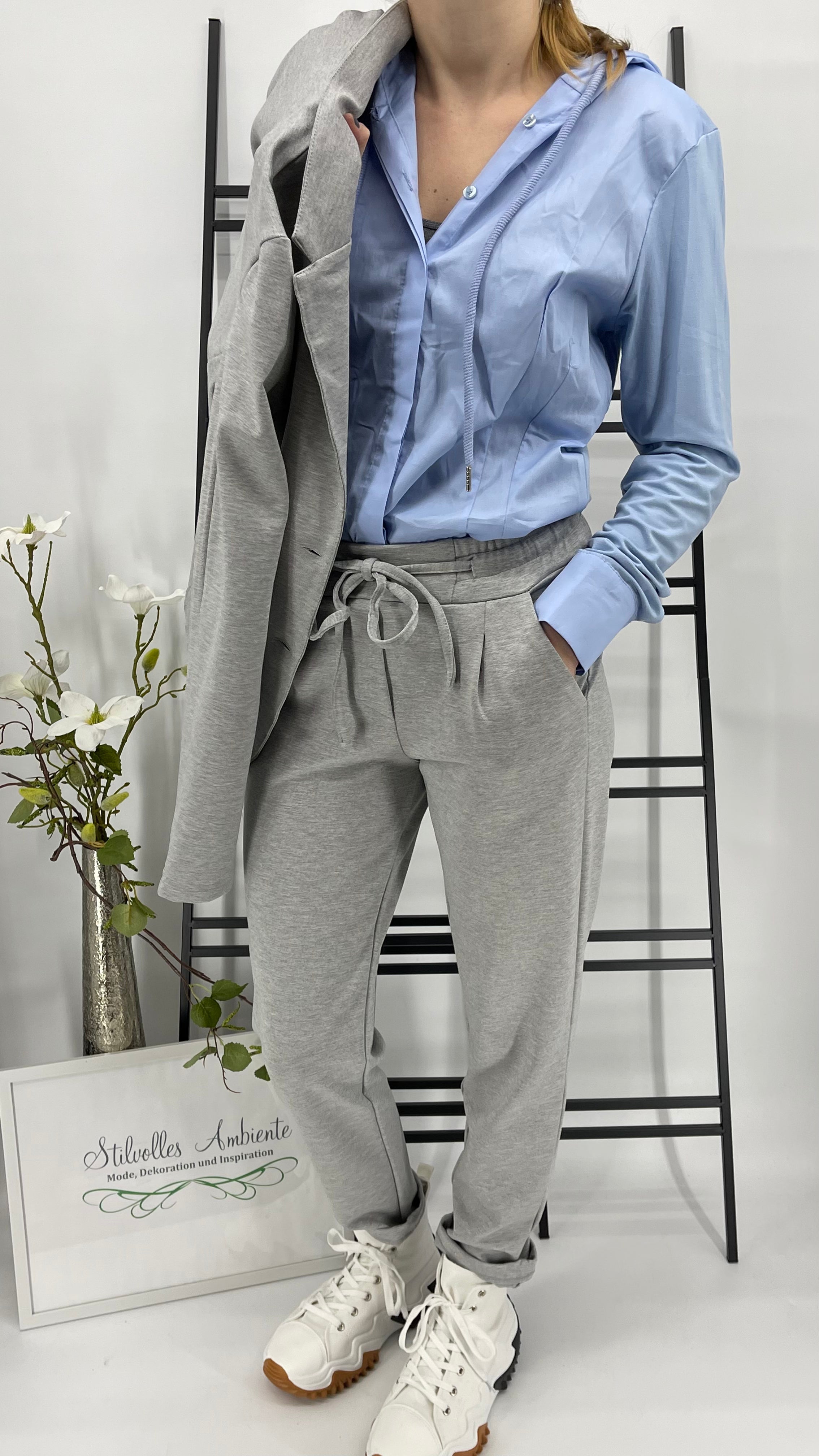 !!!!KEINE RETOURE MÖGLICH!!!! Hose mit Umschlag von „Esvivid“ Gr. 34 - 44 in hellgrau