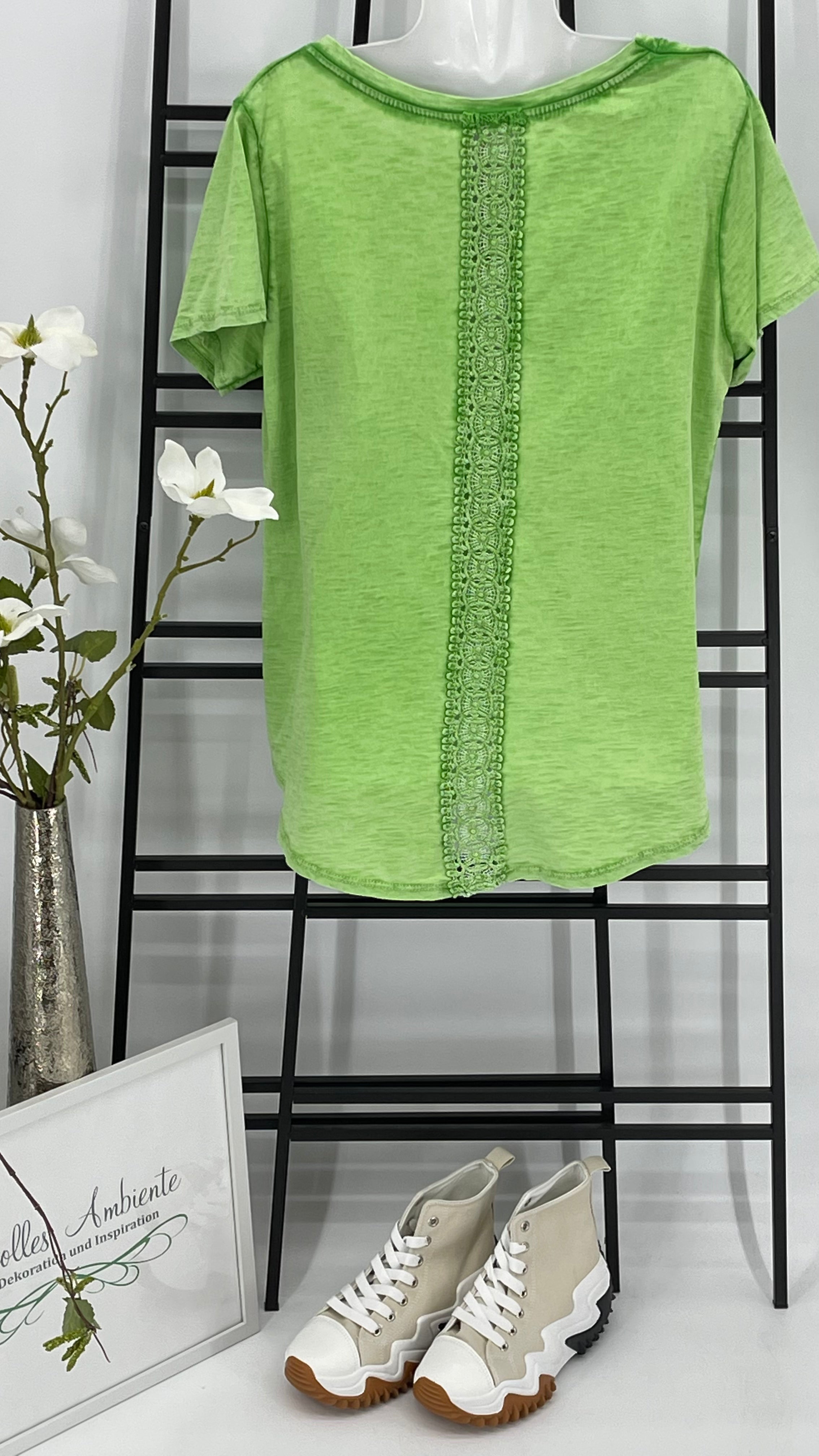 !!!!KEINE RETOURE MÖGLICH!!!! 
T - Shirt mit Rückenspitze Einheitsgrösse Gr. 36 - 40/42 in 3 Farben