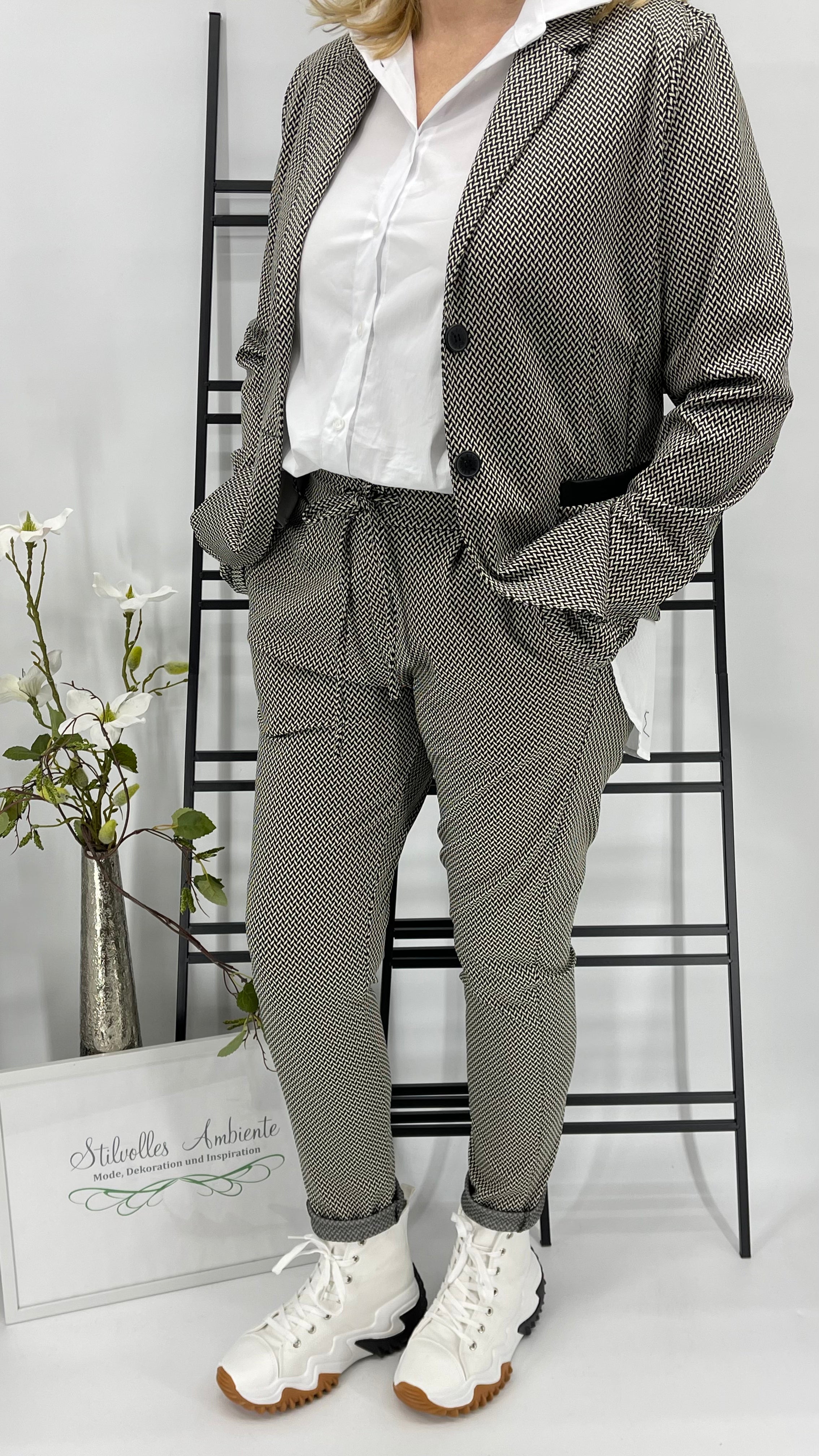 !!!!KEINE RETOURE MÖGLICH!!!! Blazer ohne Kapuze von „Esvivid“ Gr. 34 - 44