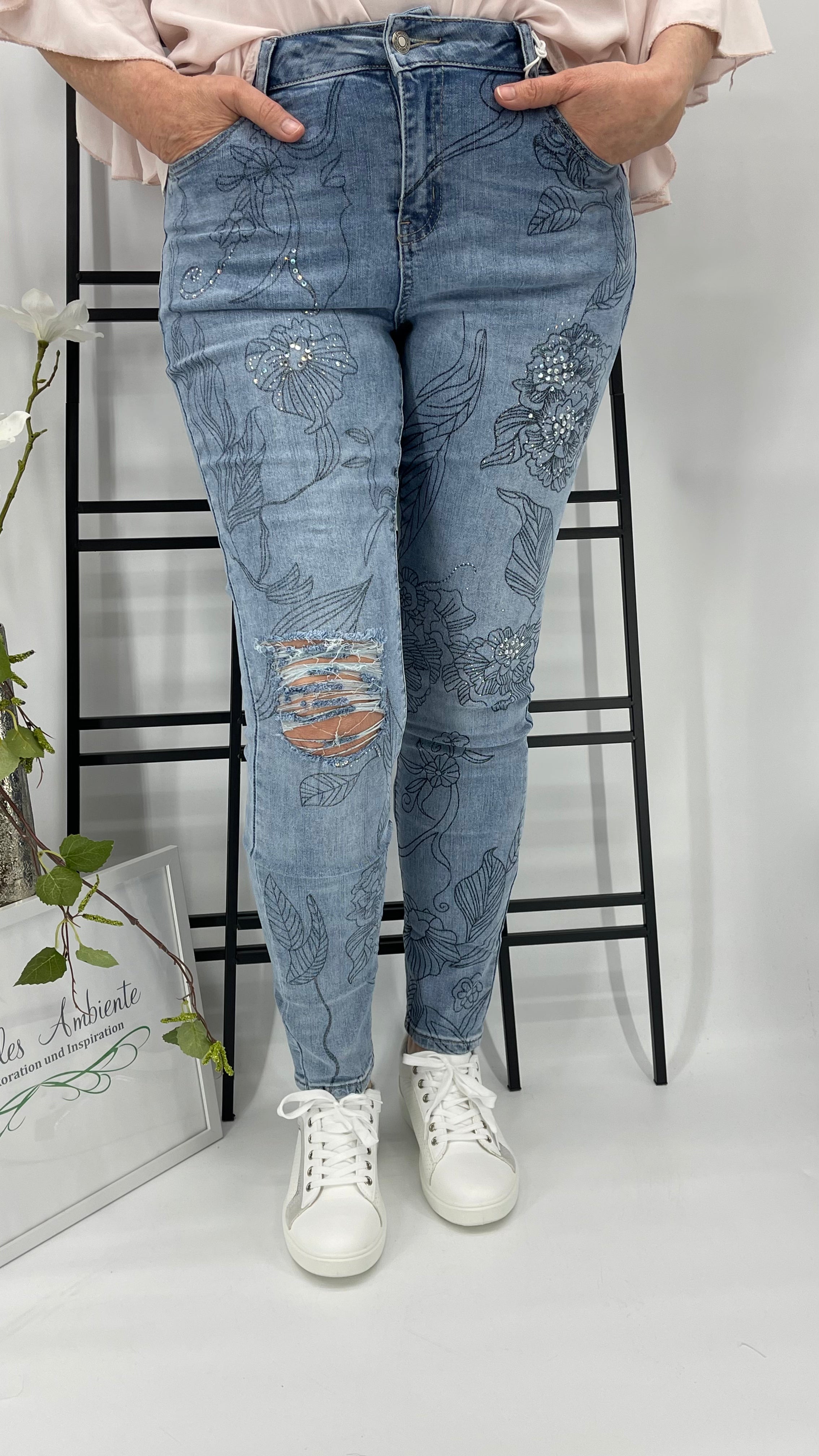 !!!!KEINE RETOURE MÖGLICH!!!! 
Jeans Gr. 40 - 48